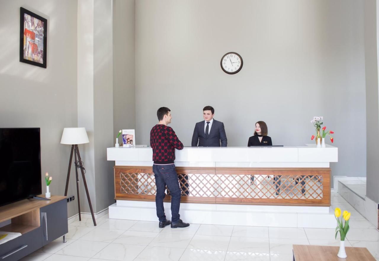 Отель Legend Business Hotel Batumi Батуми-17